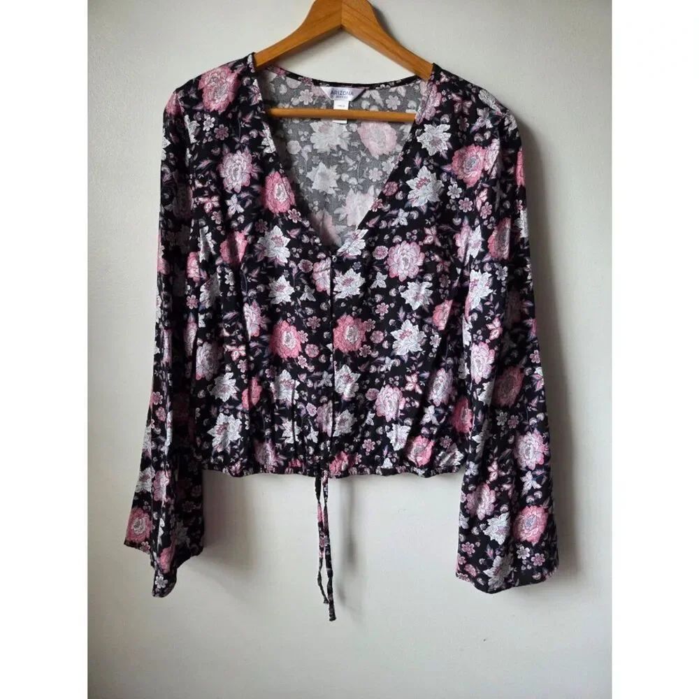 EUC ARIZONA JEAN CO FLORAL V NECK BUTTONED LONG BELL SLEEVES TOP SIZE LARGE